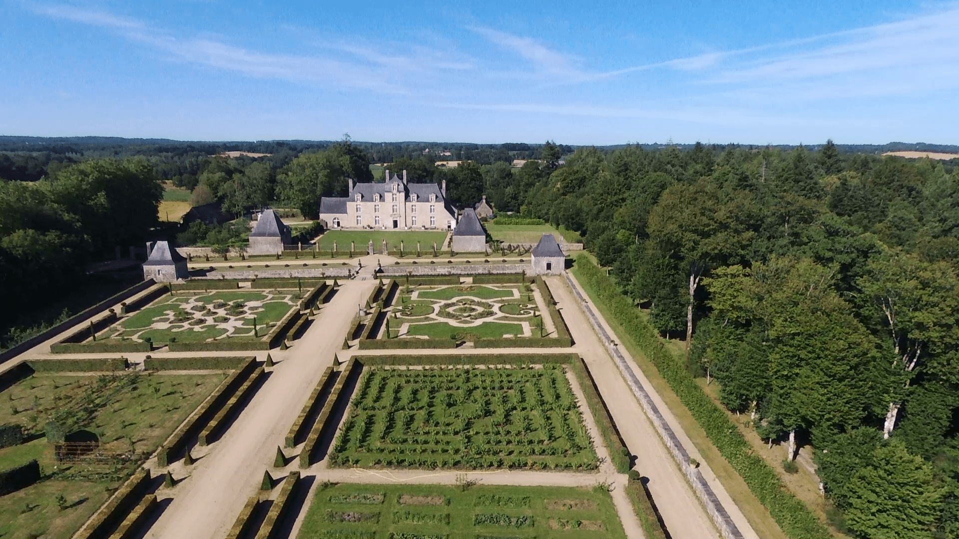 Visitez le Château de Coscro avec le Passeport des Demeures Historiques !