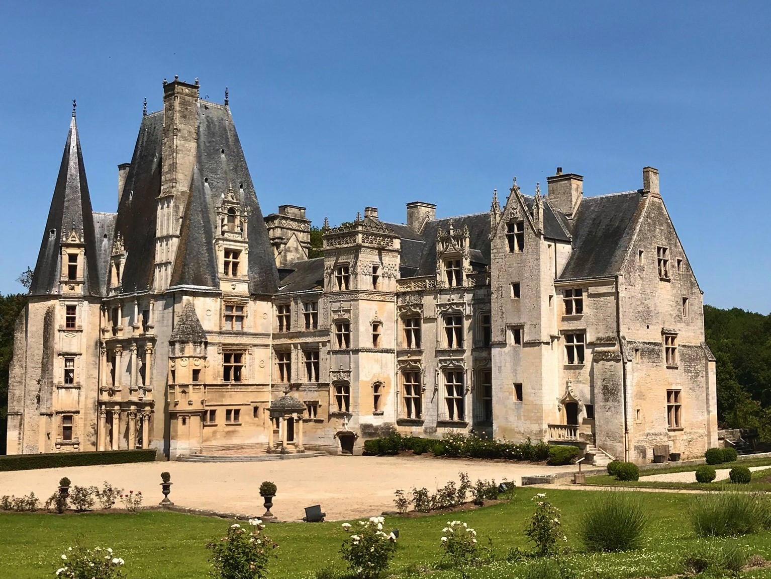Visiter le Château de Fontaine-Henry avec le Passeport des Demeures Historiques