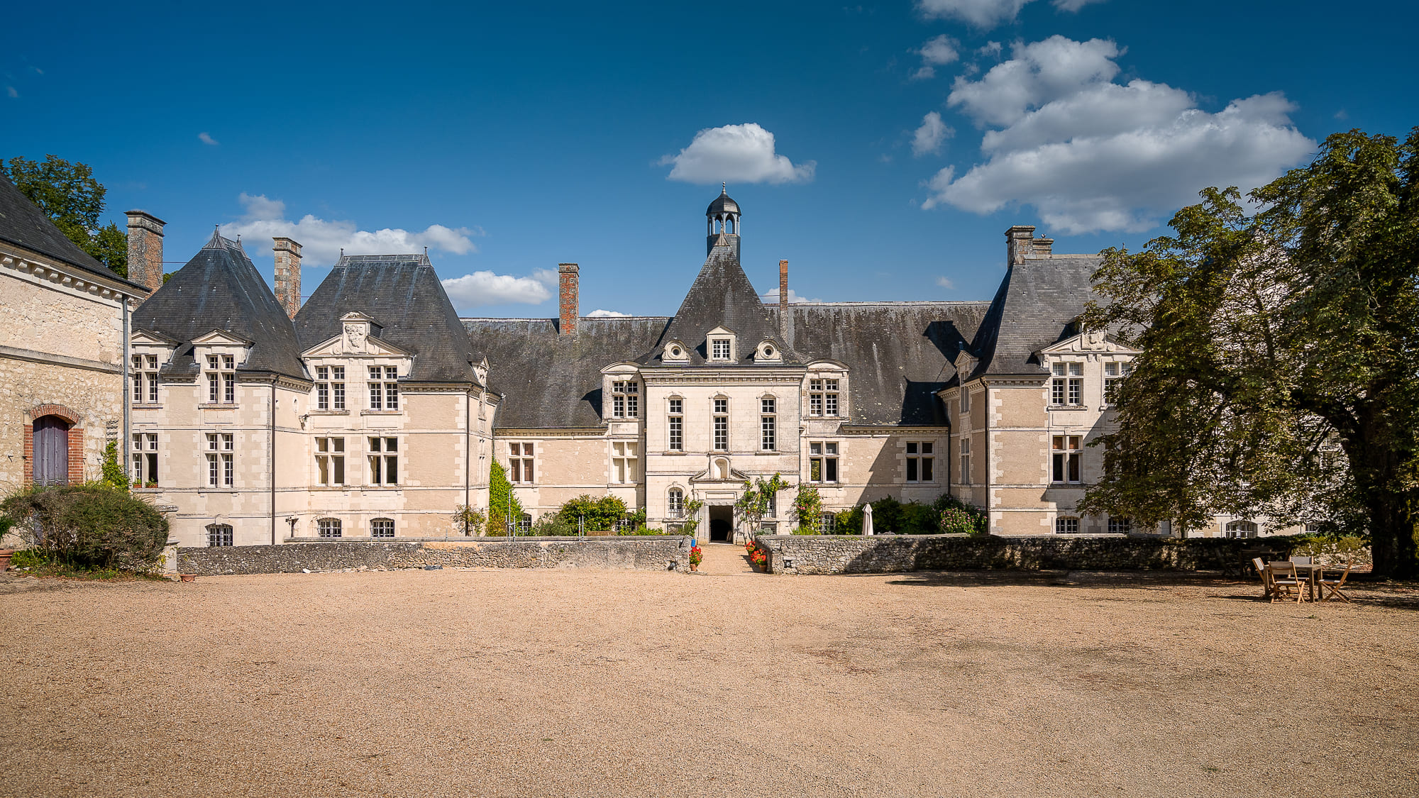 Visiter le Château de Marcilly-sur-Maulne avec le Passeport des Demeures Historiques