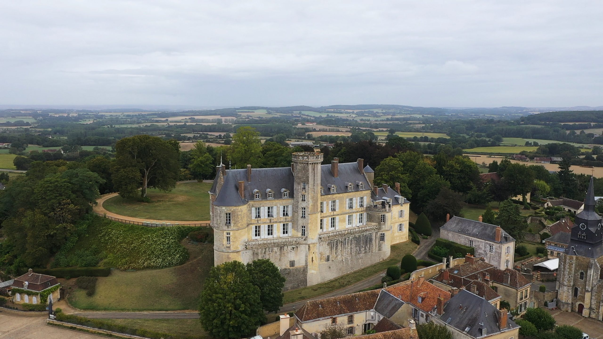 Visiter le Château de Montmirail avec le Passeport des Demeures Historiques