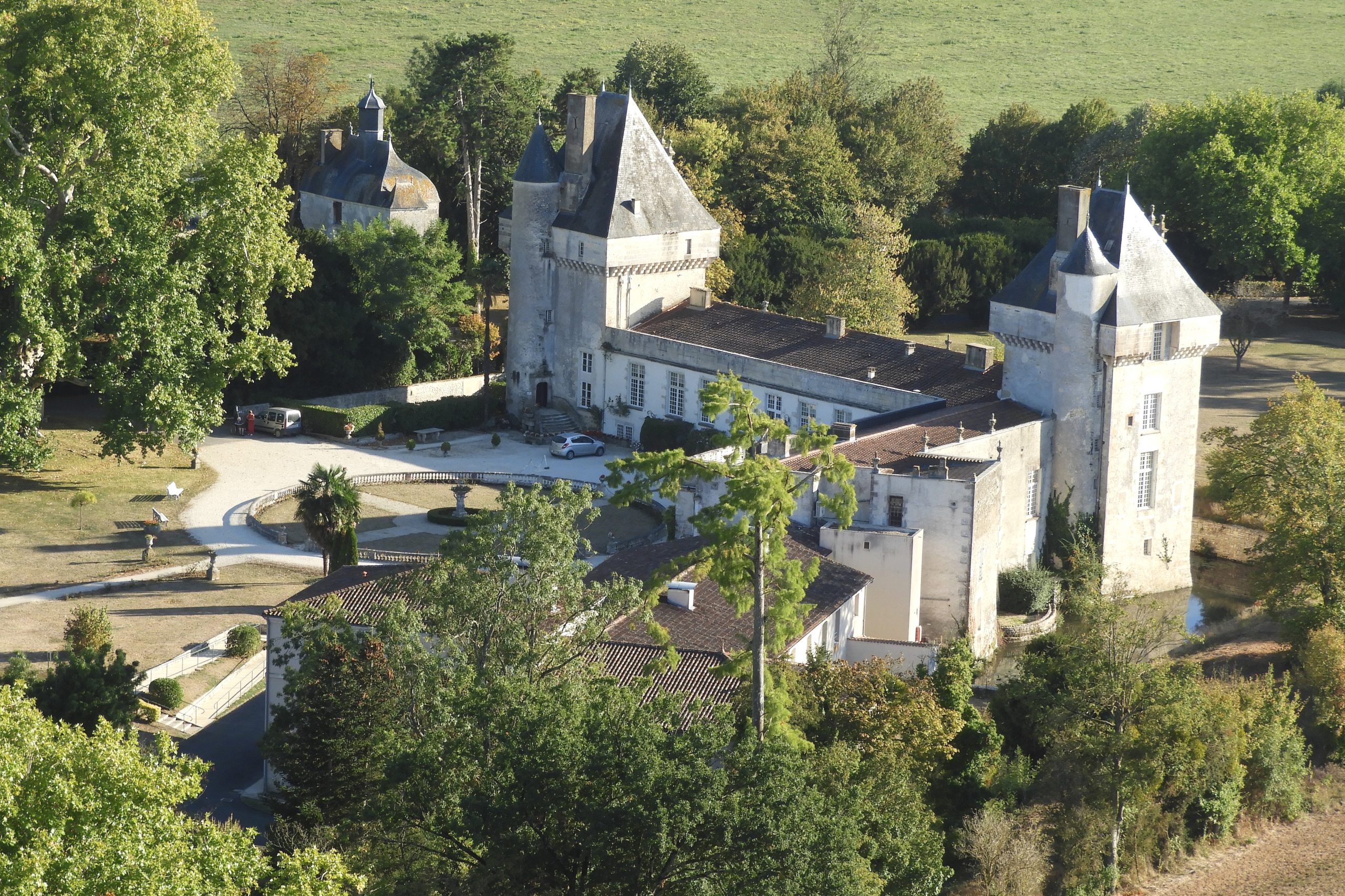 Visiter le Château de Mornay avec le Passeport des Demeures Historiques