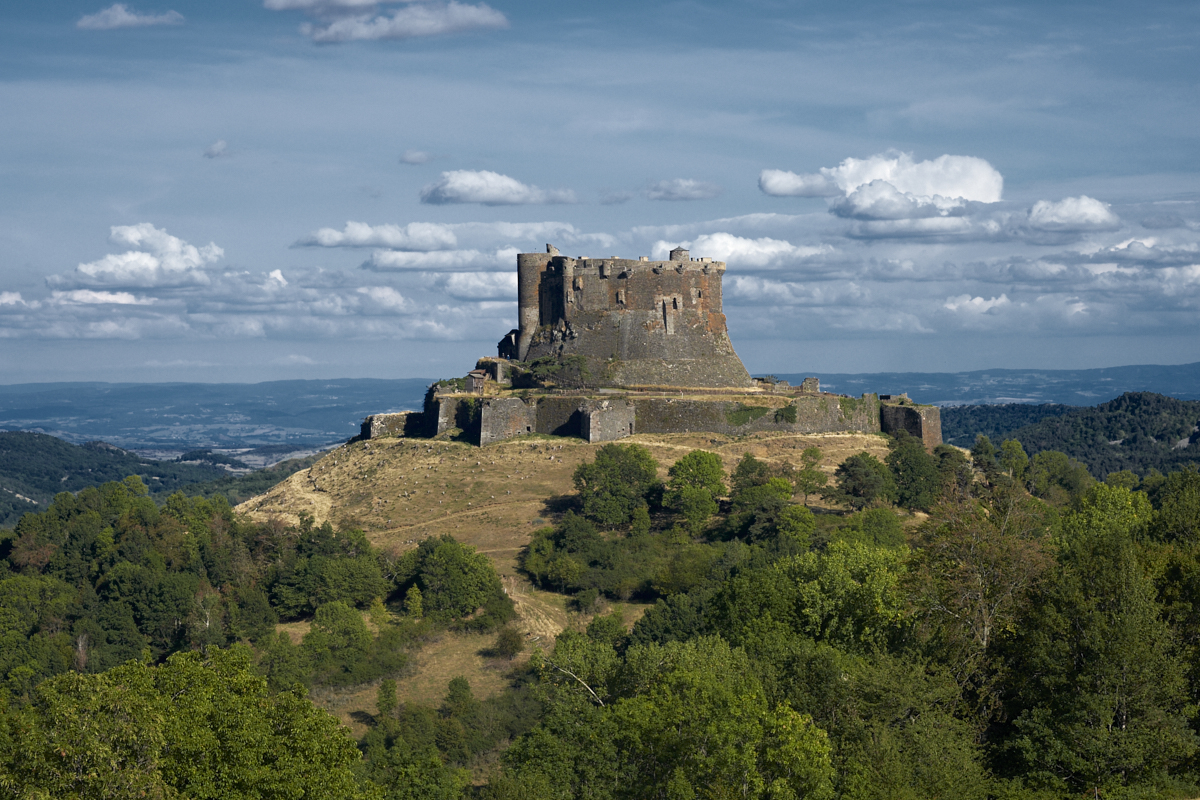 Visiter le Château de Murol avec le Passeport des Demeures Historiques