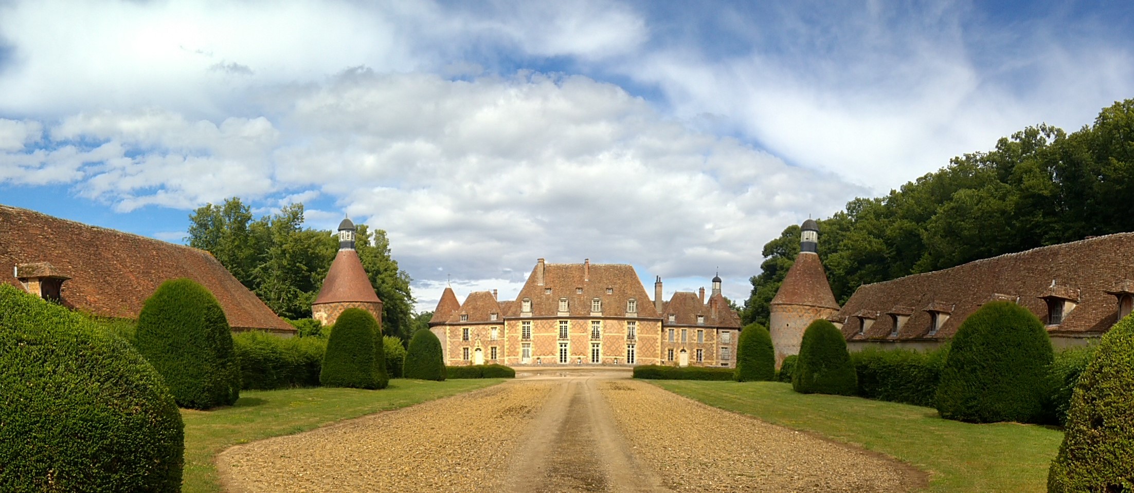 Visiter le Château de Pomay avec le Passeport des Demeures Historiques