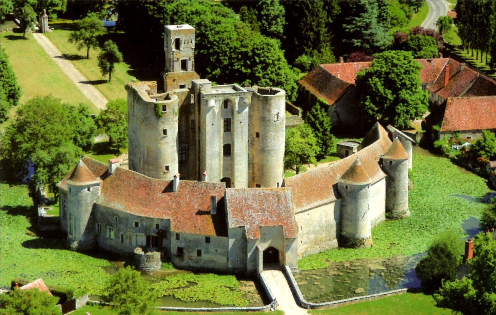 Visiter le Château de Sagonne avec le Passeport des Demeures Historiques