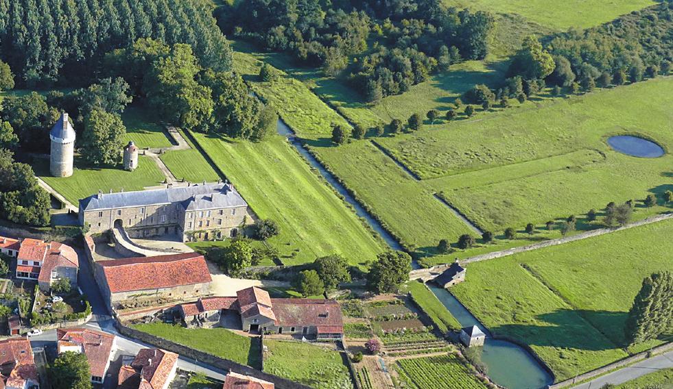 Visiter le Château de l'Hermenault avec le Passeport des Demeures Historiques