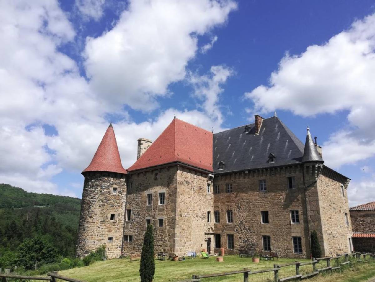 Visiter le Château de la Beaume avec le Passeport des Demeures Historiques