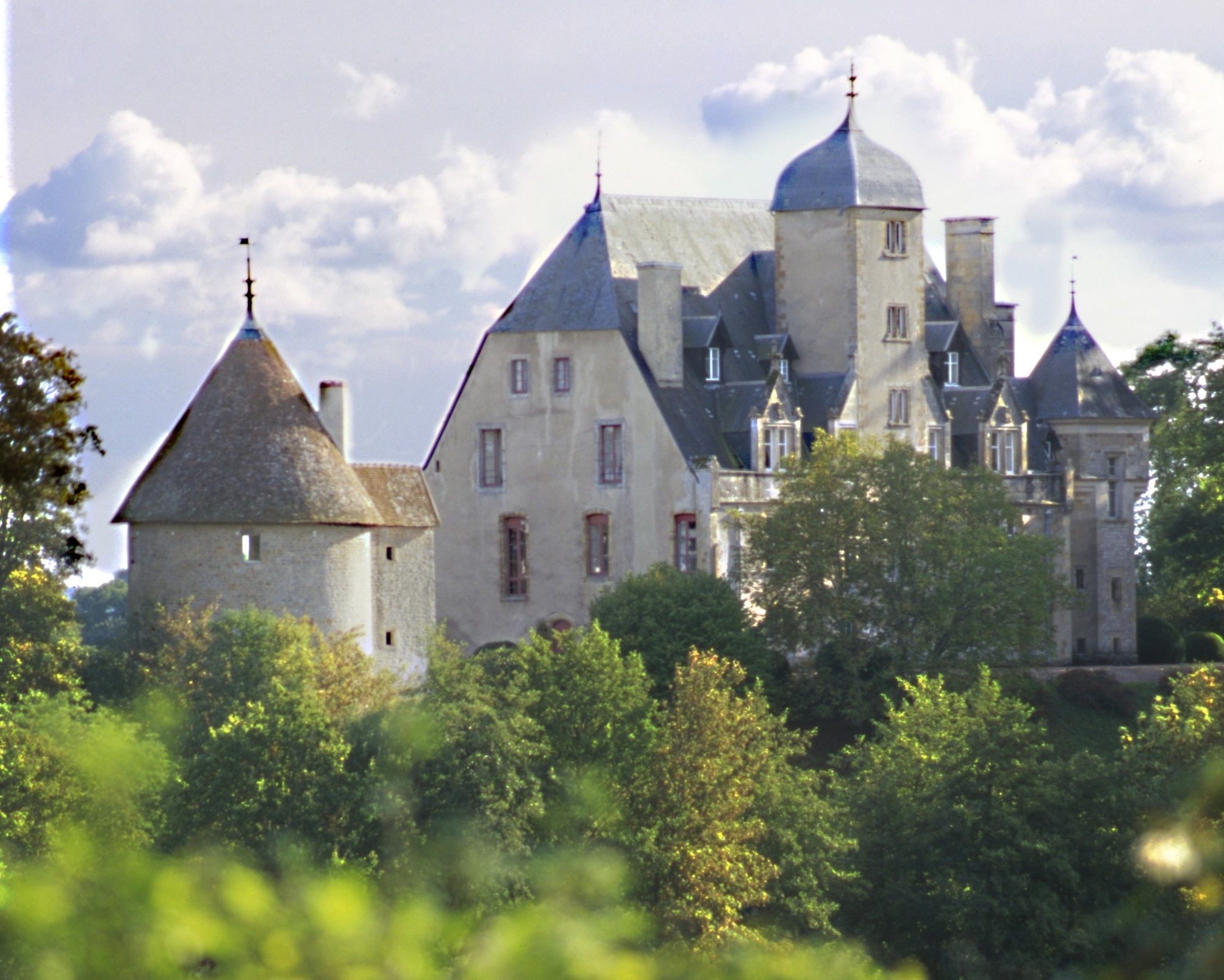 Découvrez le Château de Châtillon-en-Bazois avec le Passeport des Demeures Historiques !