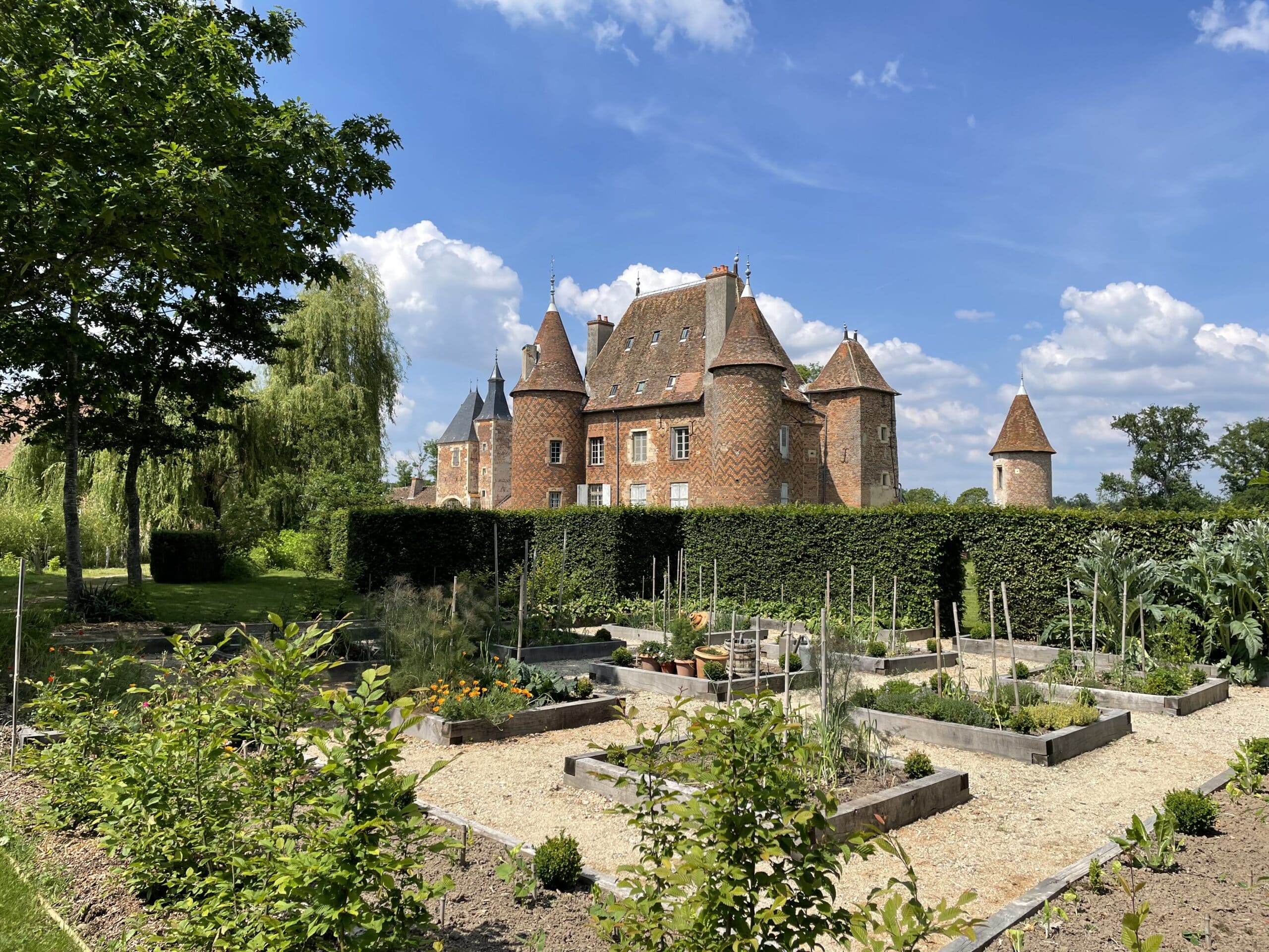 Visiter le château de la Cour-en-chapeau avec le Passeport des Demeures Historiques