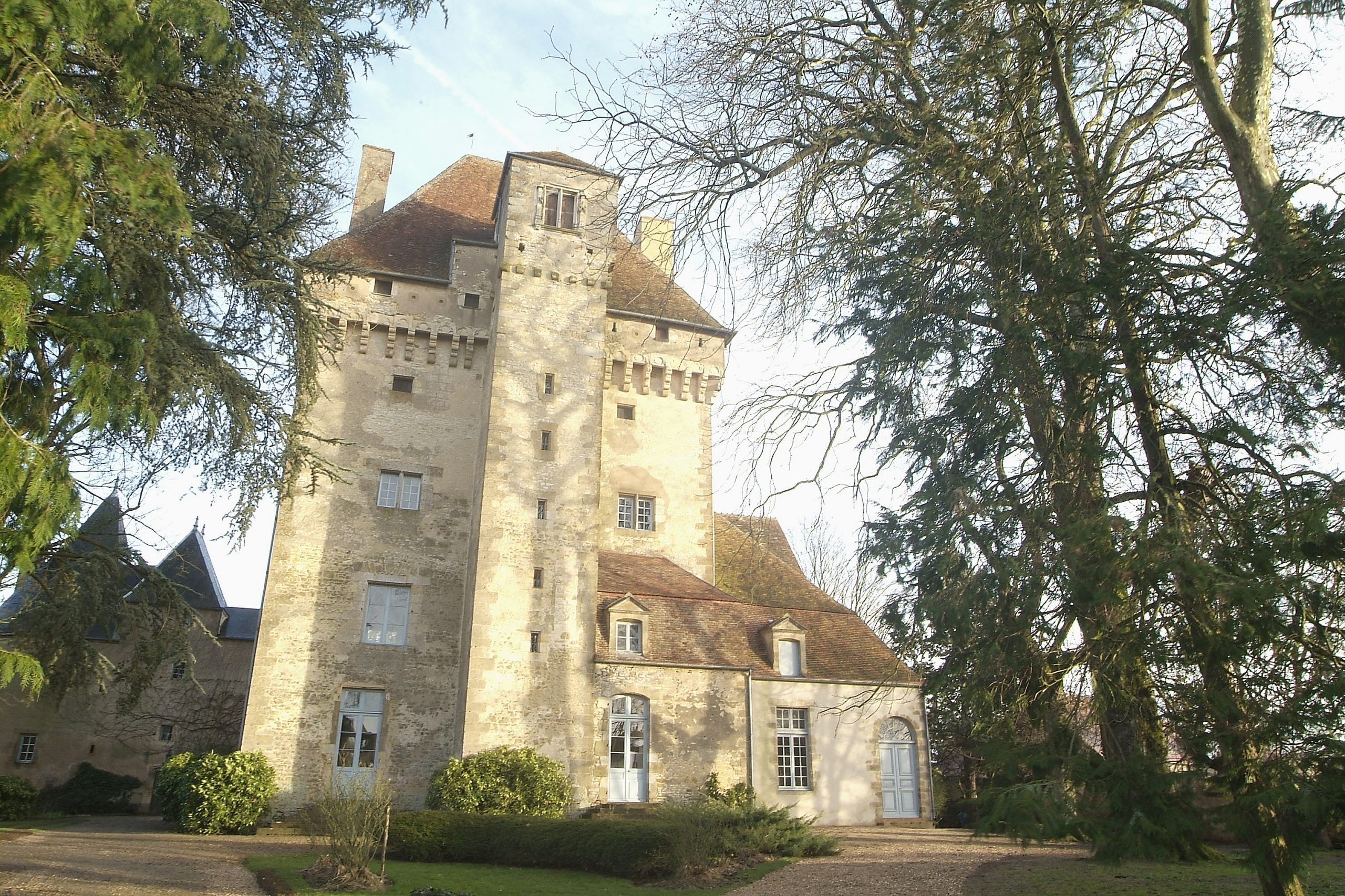 Visiter le Donjon de Menetou-Couture avec le Passeport des Demeures Historiques