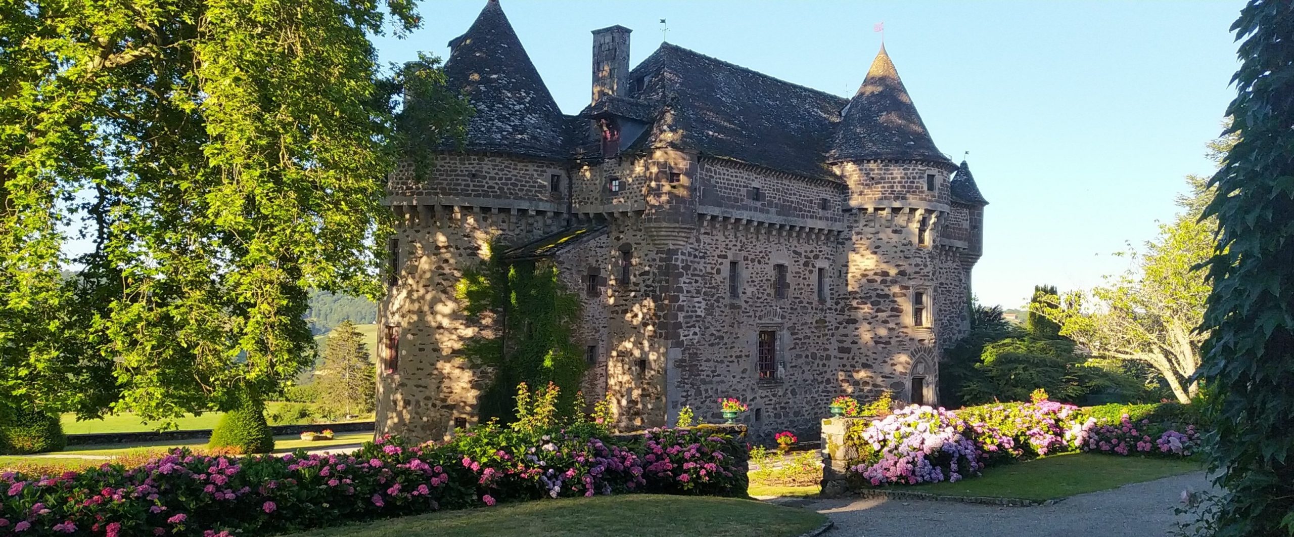 Visiter le Château d'Auzers avec le Passeport des Demeures Historiques