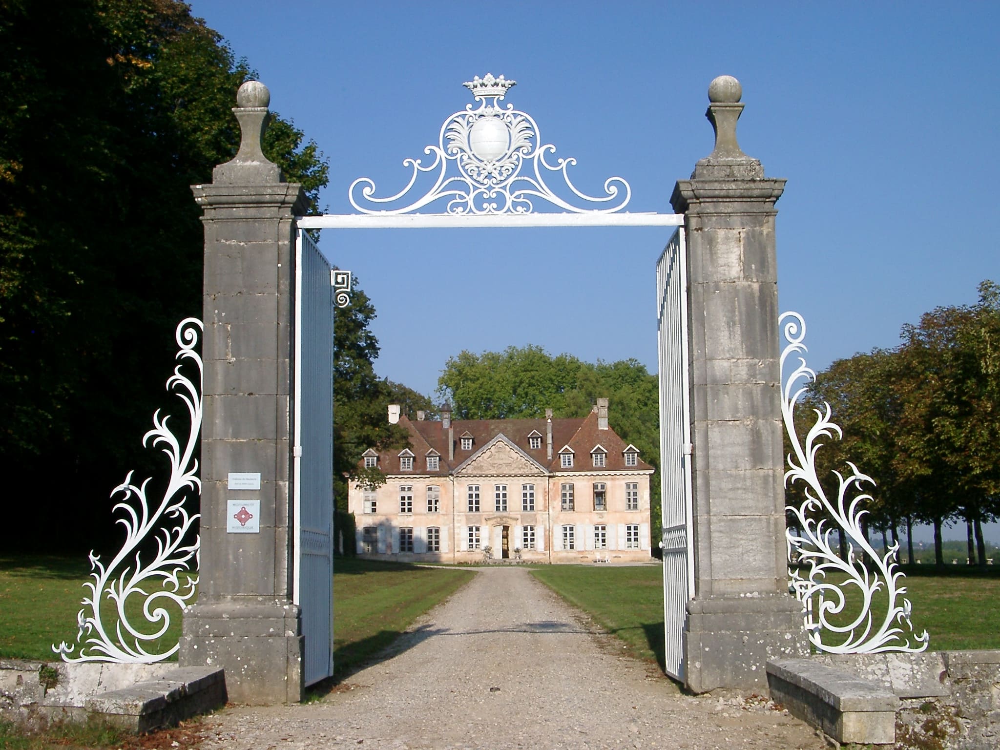 Visiter le château de Vaulserre avec le Passeport des Demeures Historiques