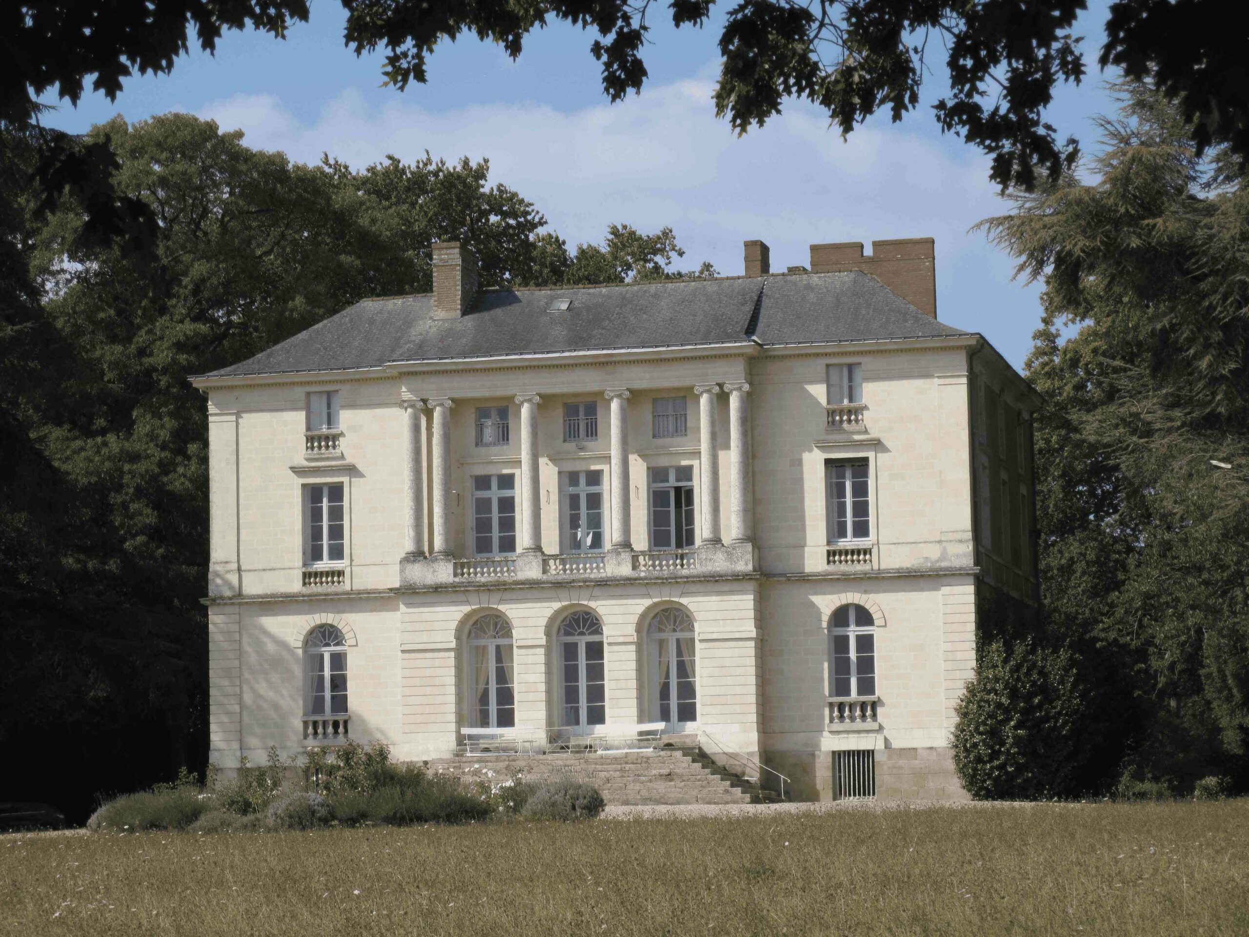 Visiter le château de Grandville avec le Passeport des Demeures Historiques