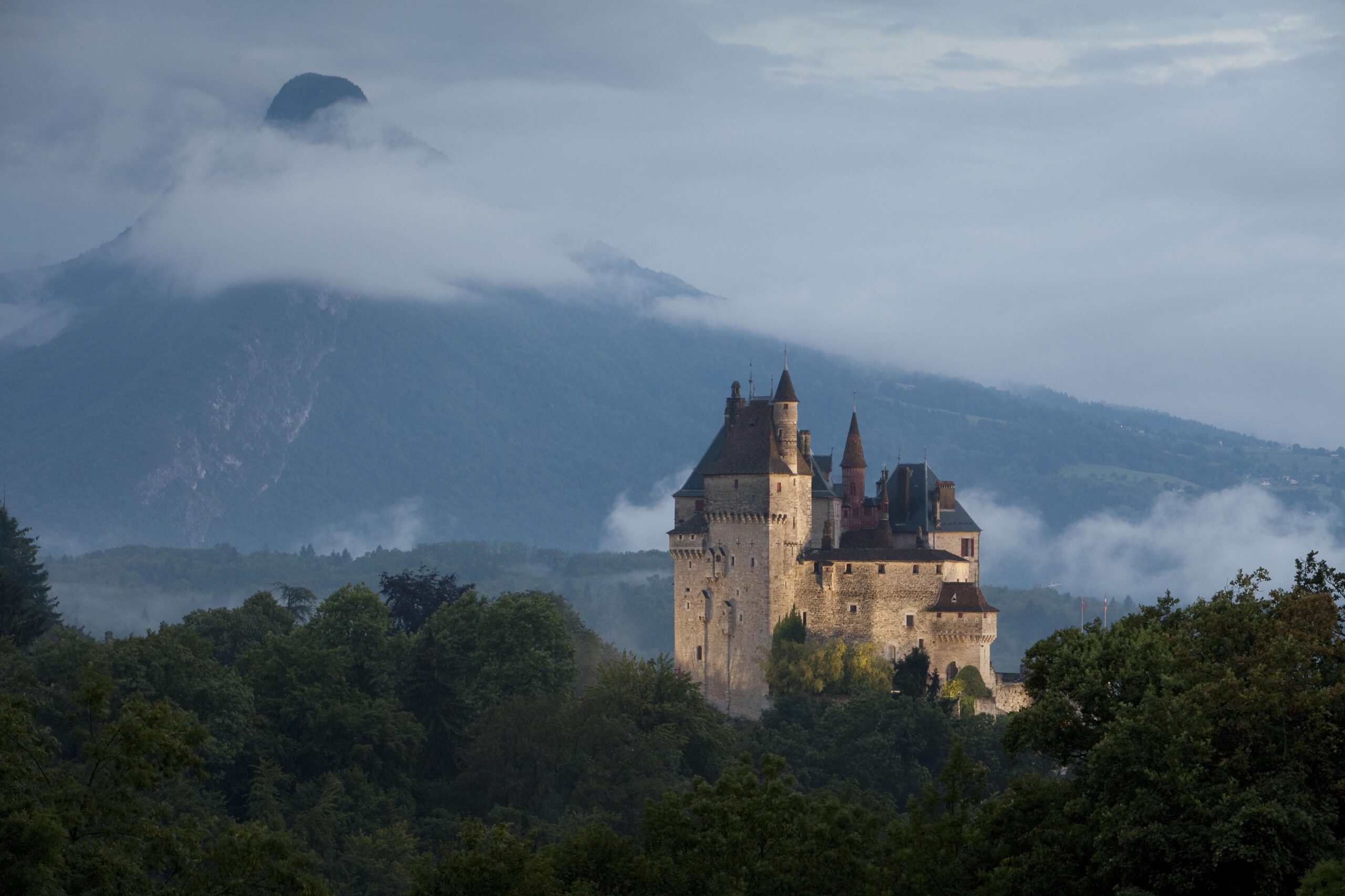 Visiter le Château de Menthon avec le Passeport des Demeures Historiques